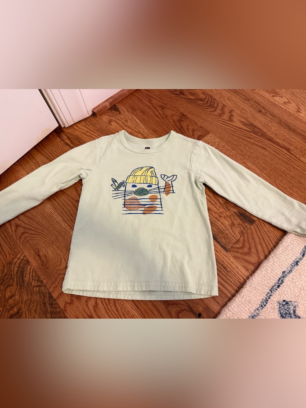 Tea Collection Long Sleeve Tshirt Seal with Yellow Hat Size 3T